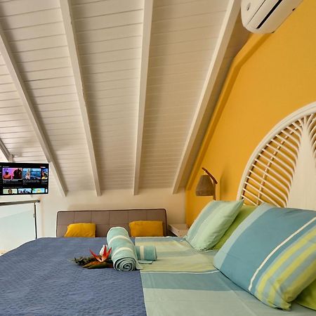 Sun Caraibes Villa Orient Bay Exteriör bild