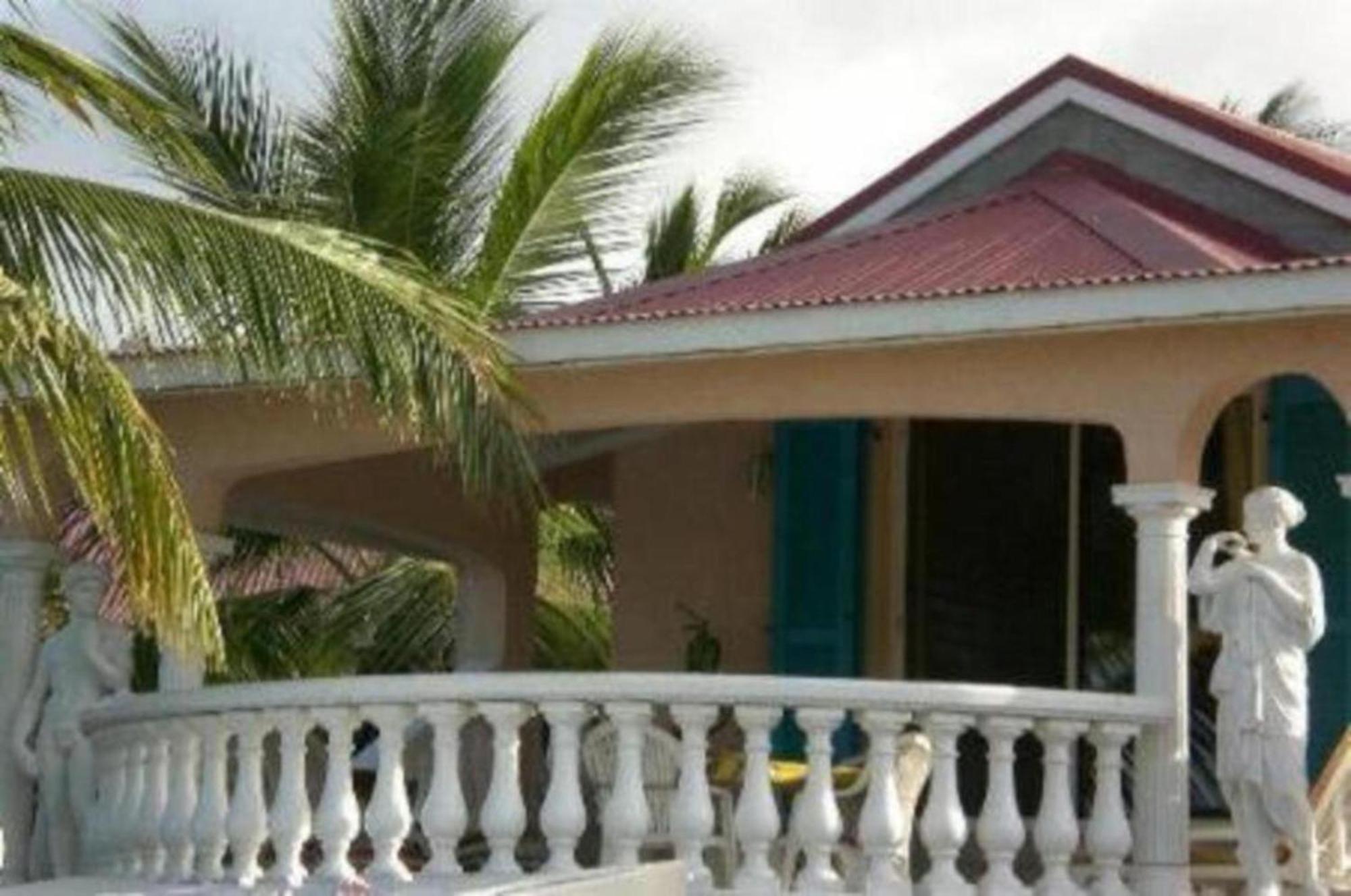 Sun Caraibes Villa Orient Bay Exteriör bild