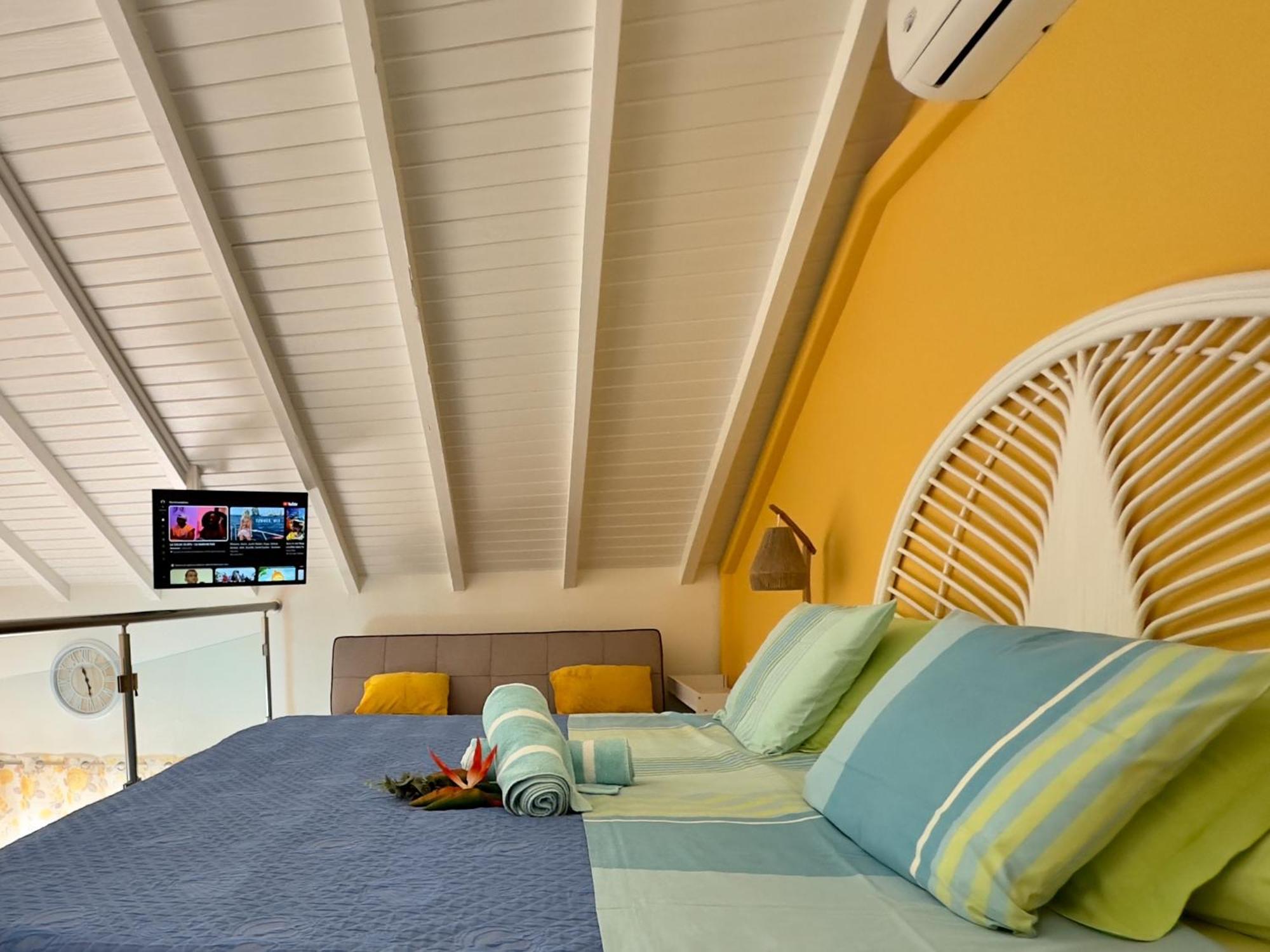 Sun Caraibes Villa Orient Bay Exteriör bild